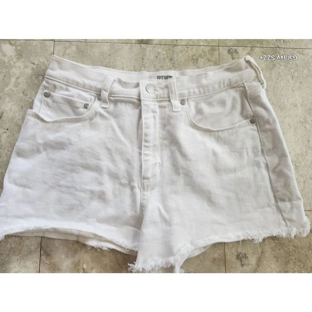 W27  PINK Victoria's Secret white cut-off short denim 2" short shorts